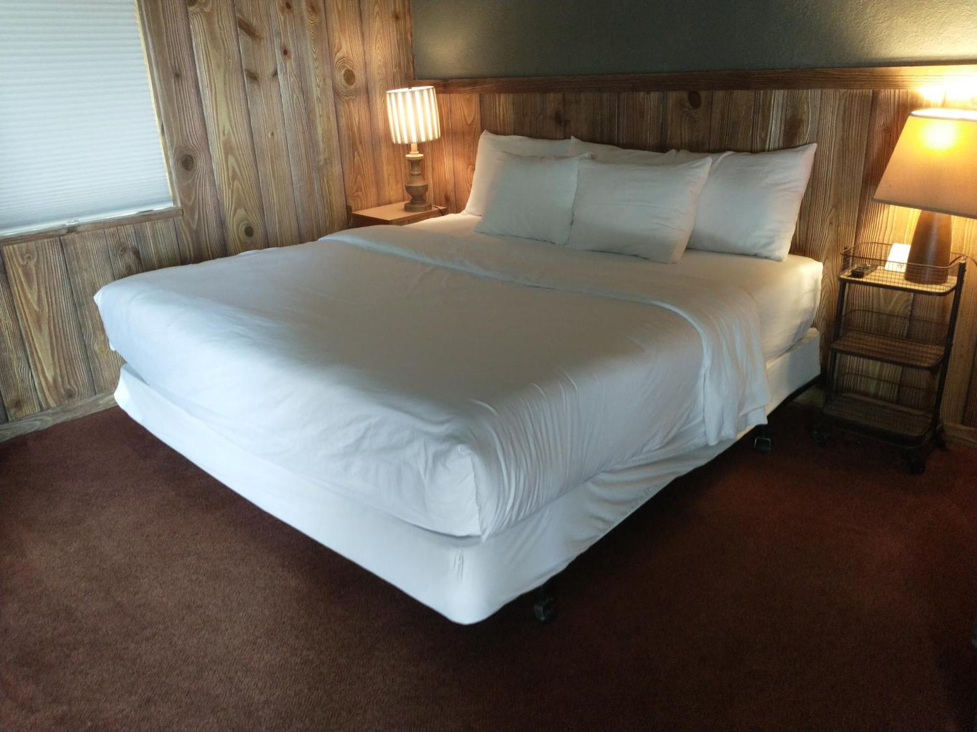 Simmer Motel Wamego Eksteriør billede